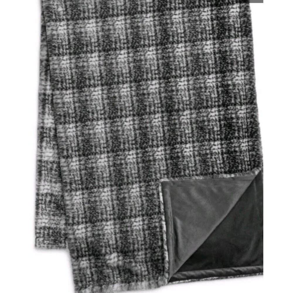 NEW|Drew & Jonathan Home Plaid Rabbit Faux Fur Throw, 50 x 70 Inches. MSRP $140.